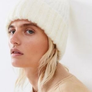 Urban Outfitters - Beanie Hat